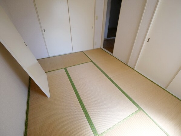 メゾンタカの物件内観写真